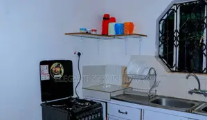 Cozy 3 Bedroom Available in Meru at Per Day
