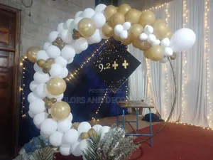 White and Gold Balloon Decor