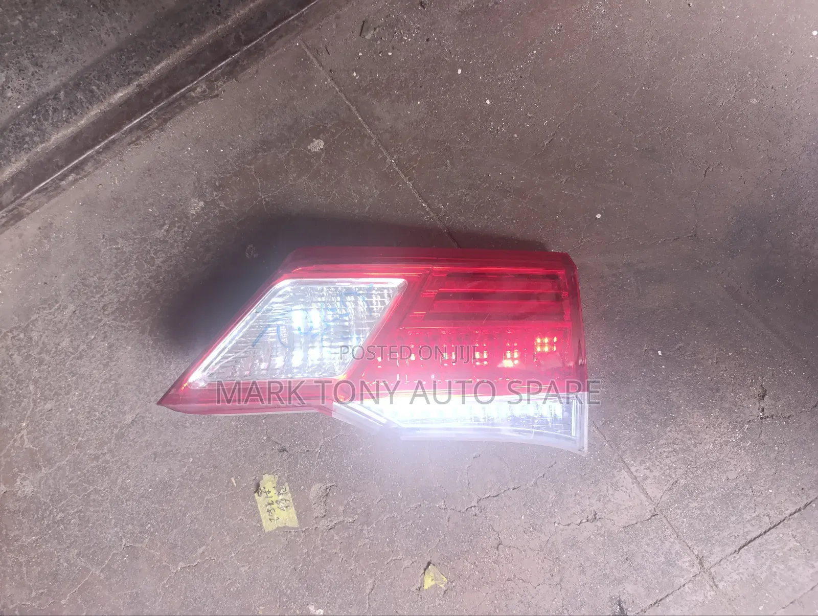 Honda Grace Bootlight