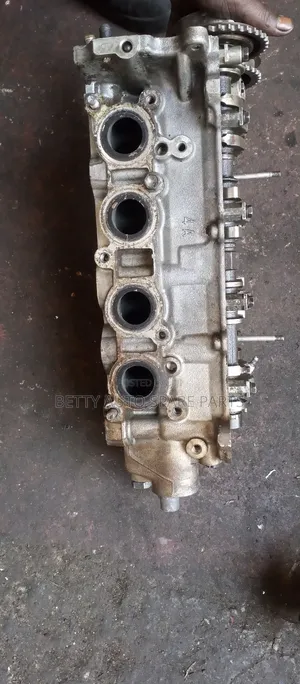 Toyota Towanace Cylinder Head