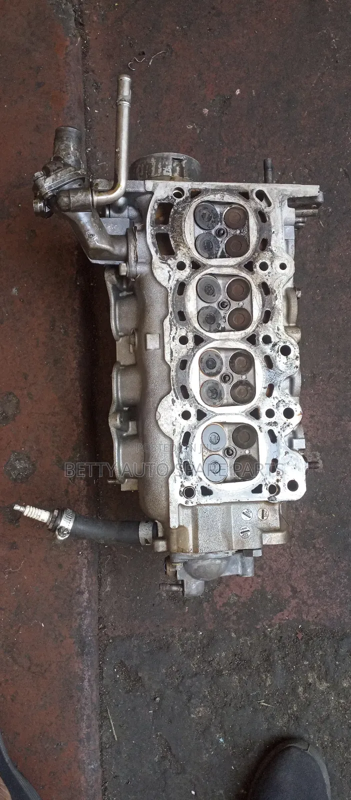 Toyota Towanace Cylinder Head