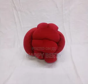 Round Knot Pillow