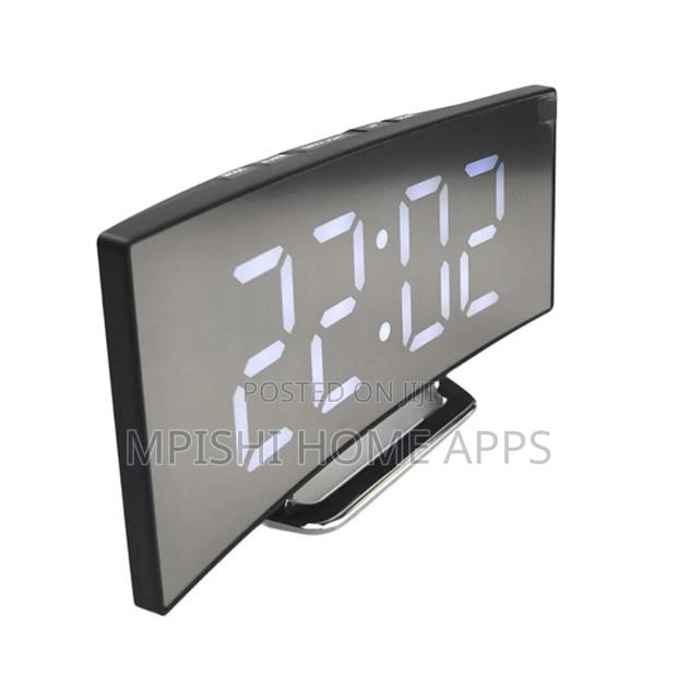 Curved Digital Clock - thumbnail 11