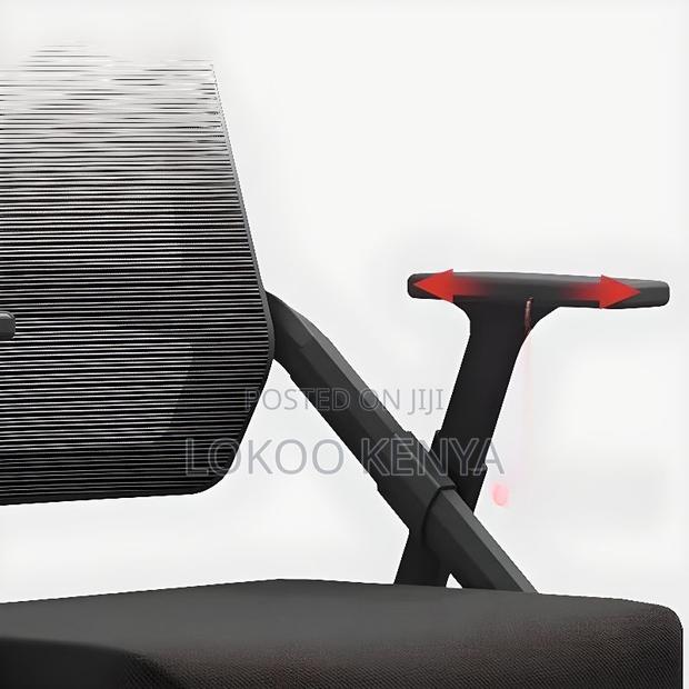 Office Chair: Limber Foldable Training Room Chair - thumbnail 6