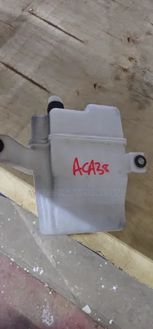 Toyota Vanguard Washer Bottle