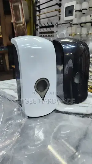 Soap Dispensers 1ltr Black Or White