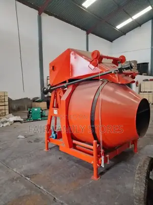 Concrete Mixer. Self Loading 560L