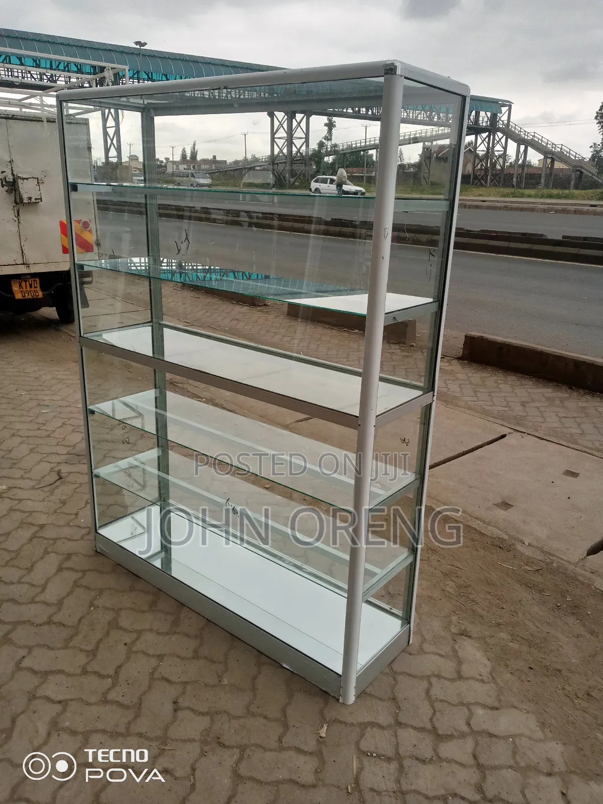 Aluminium Displays