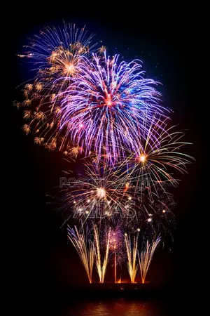 30 Shots Pyro Box Fireworks