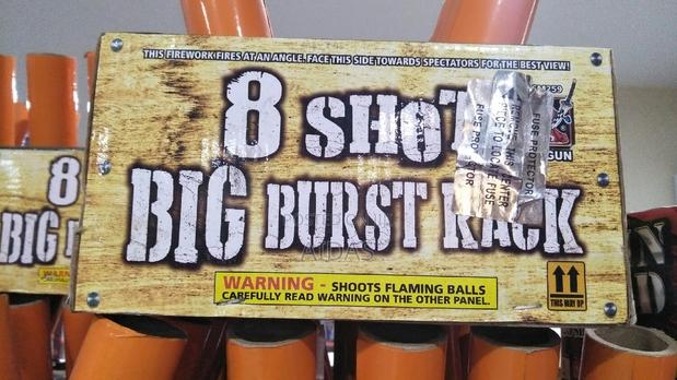 8 Shots Outdoor Fireworks - main view