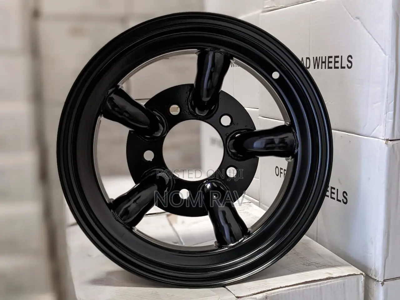 8 Spoke Bidlocker Defender Rims