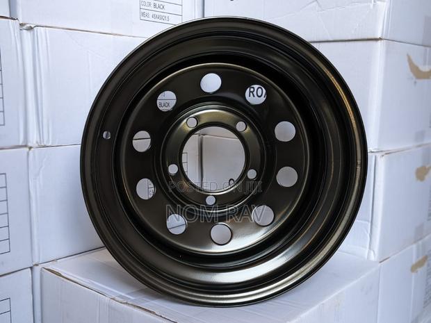 8 Spoke Bidlocker Defender Rims - thumbnail 3