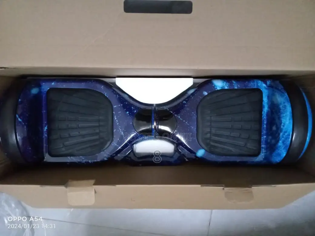 Self-Balancing Hoverboard With LED Lights – Smooth and Fun R