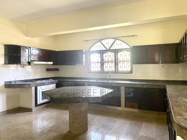4bdrm Maisonette in Nyali for rent - thumbnail 8