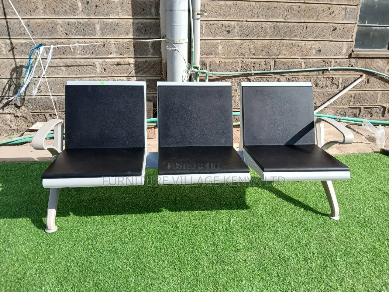 3-Link Heavy Duty Padded Office Reception Bench in Black