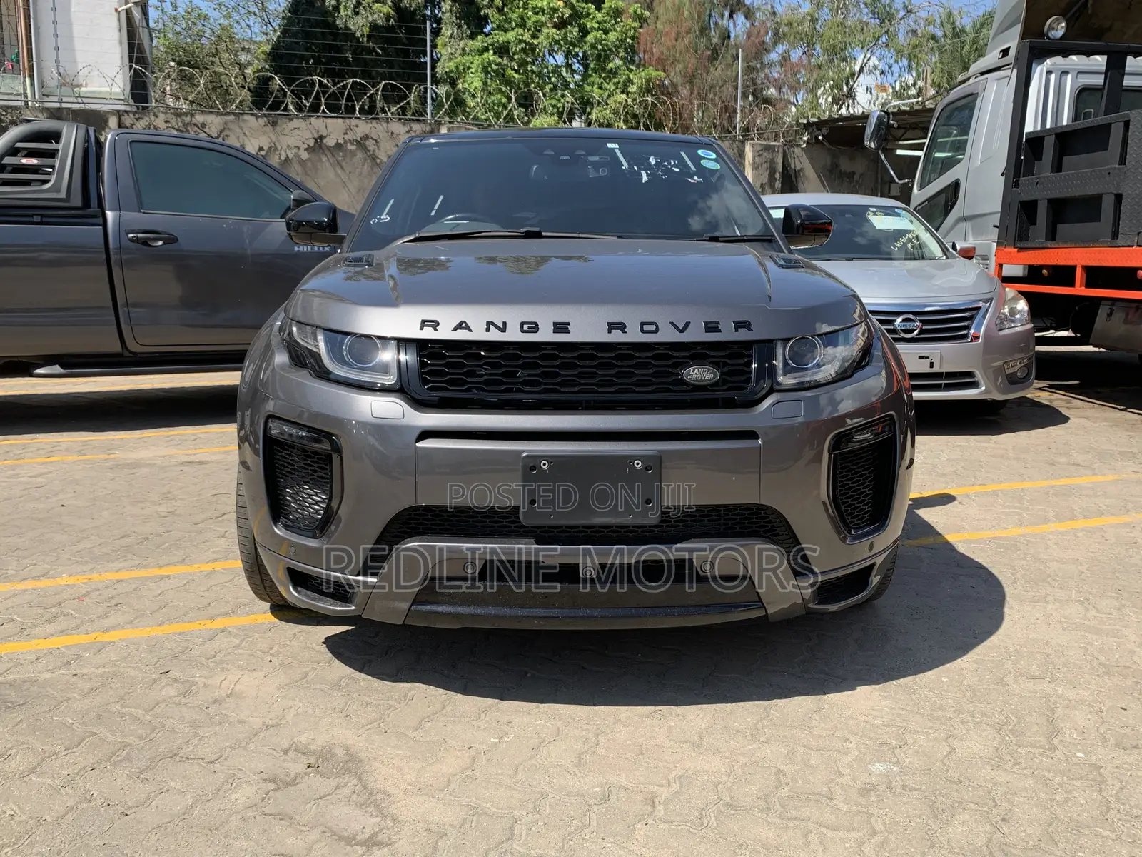 Land Rover Range Rover Evoque HSE 4x4 5-Door 2017 Gray
