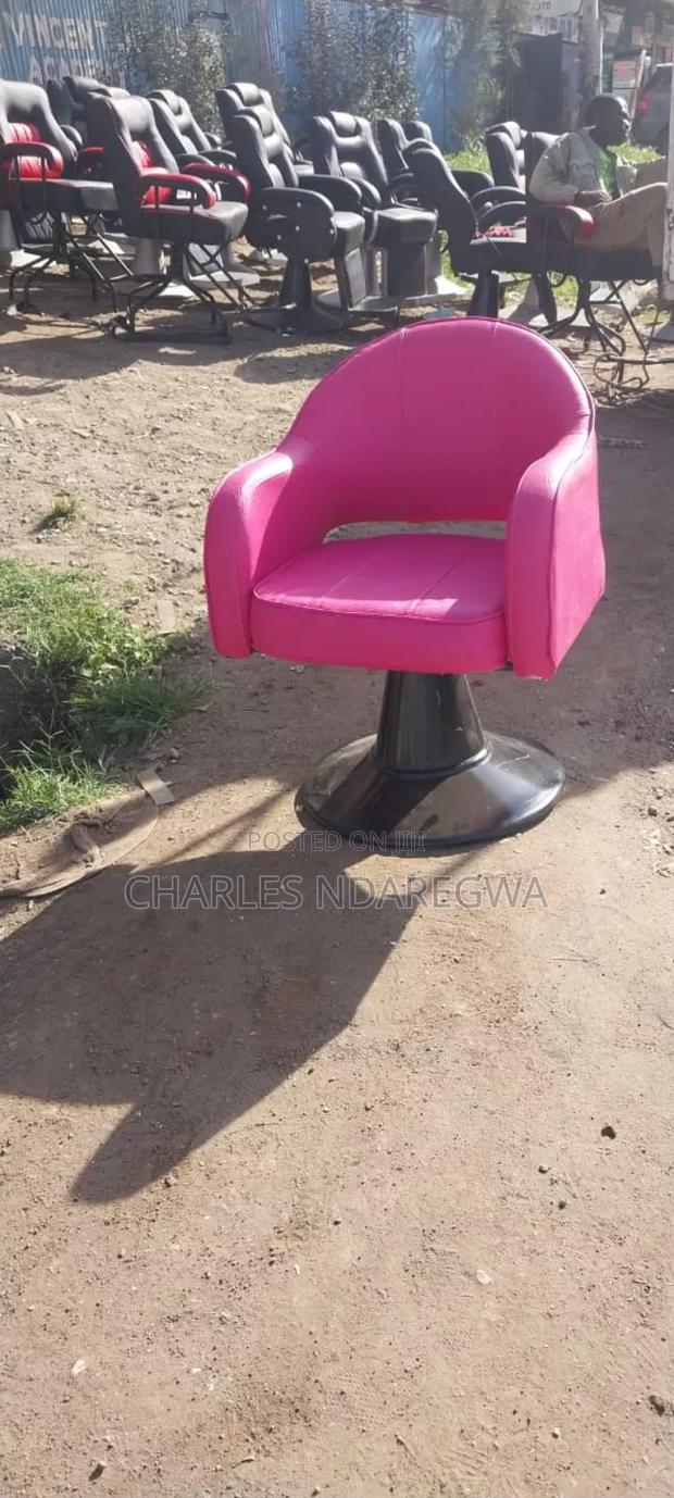 Mediam Size Barber Seat - thumbnail 4