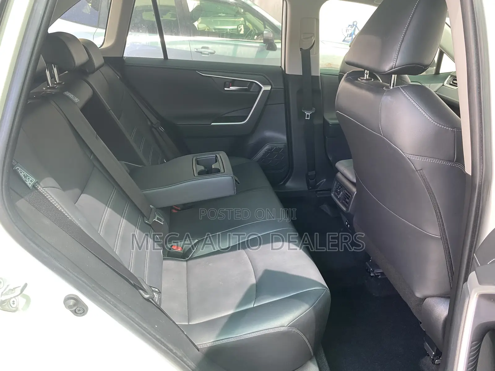 Toyota RAV4 2019 Pearl