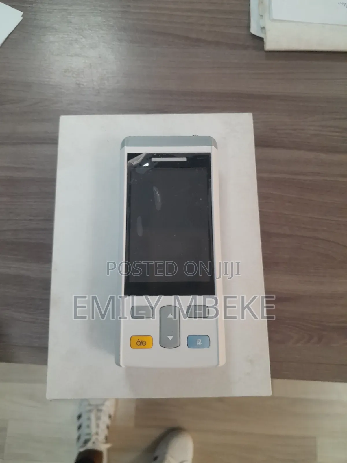 Handheld Vital Sign Monitor