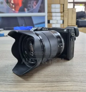Sony Alpha Nex-7 Digital Camera With 18-55mm Lens (Black)