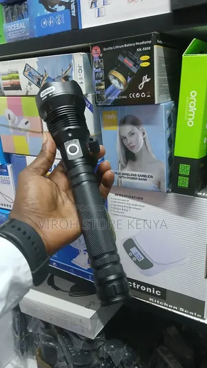 AB-702 Rechargeable Security Torch 2000 Watts With Zoom