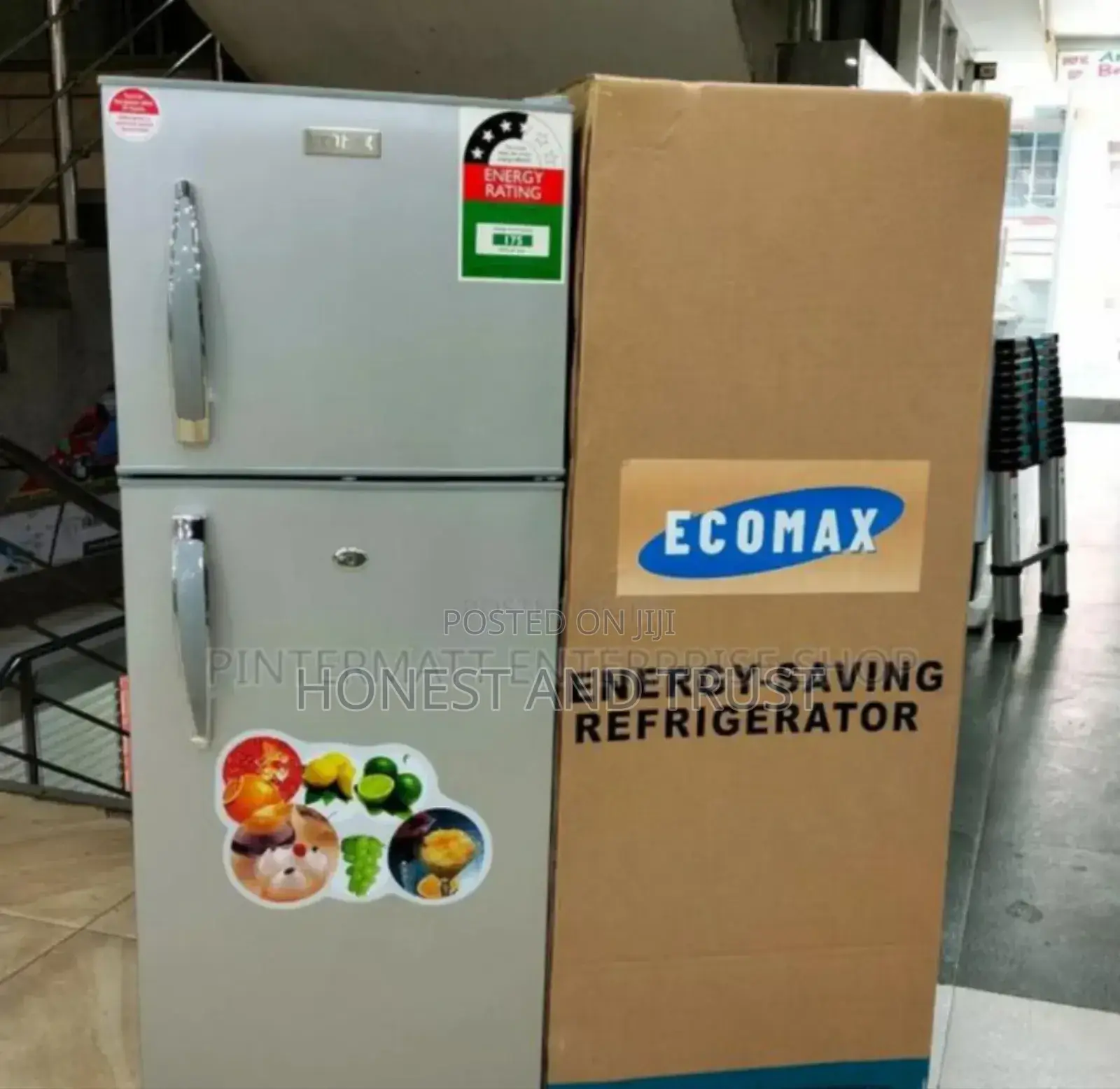 Double Door Wcomax Fridge 138 Litres