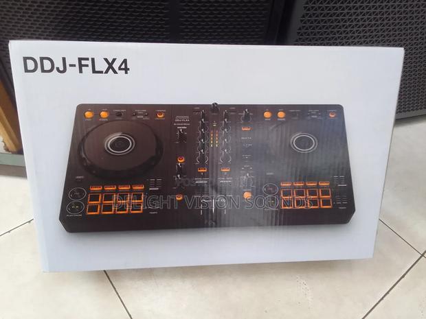 Pioneer DJ DDJ-Flx4 DJ Controller - main view