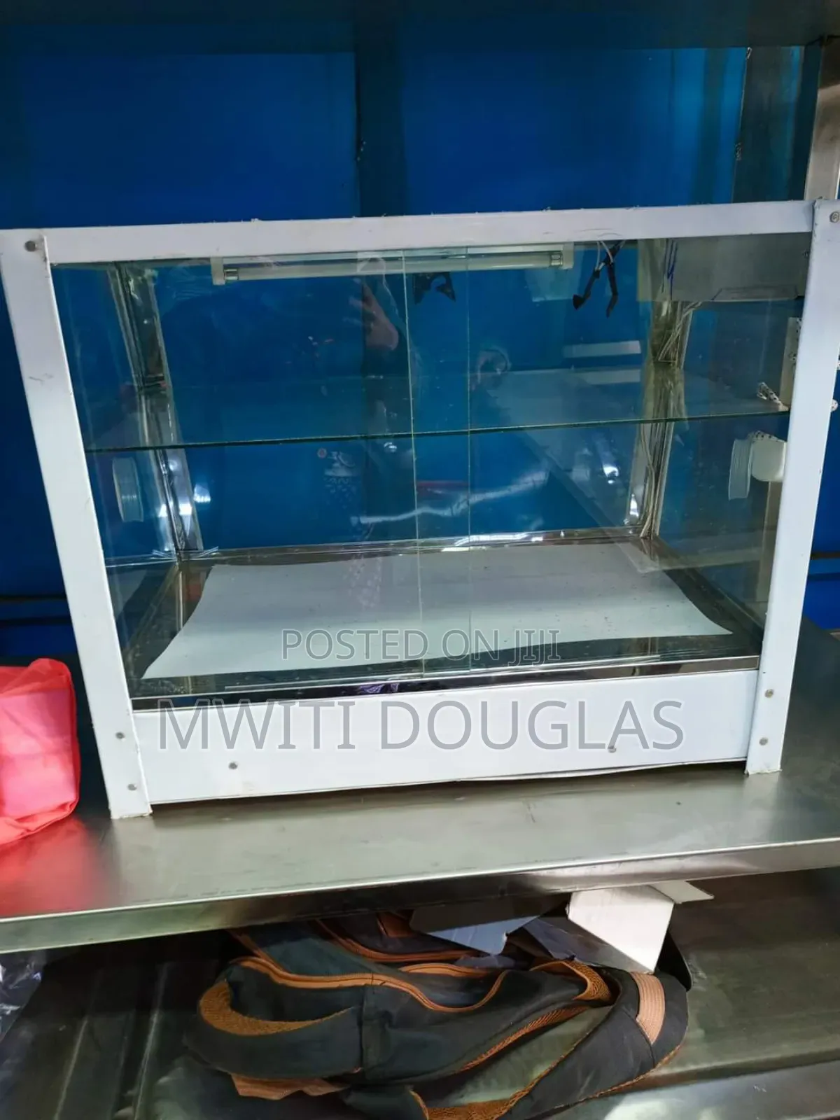 Locally Made Chips Warmer Display