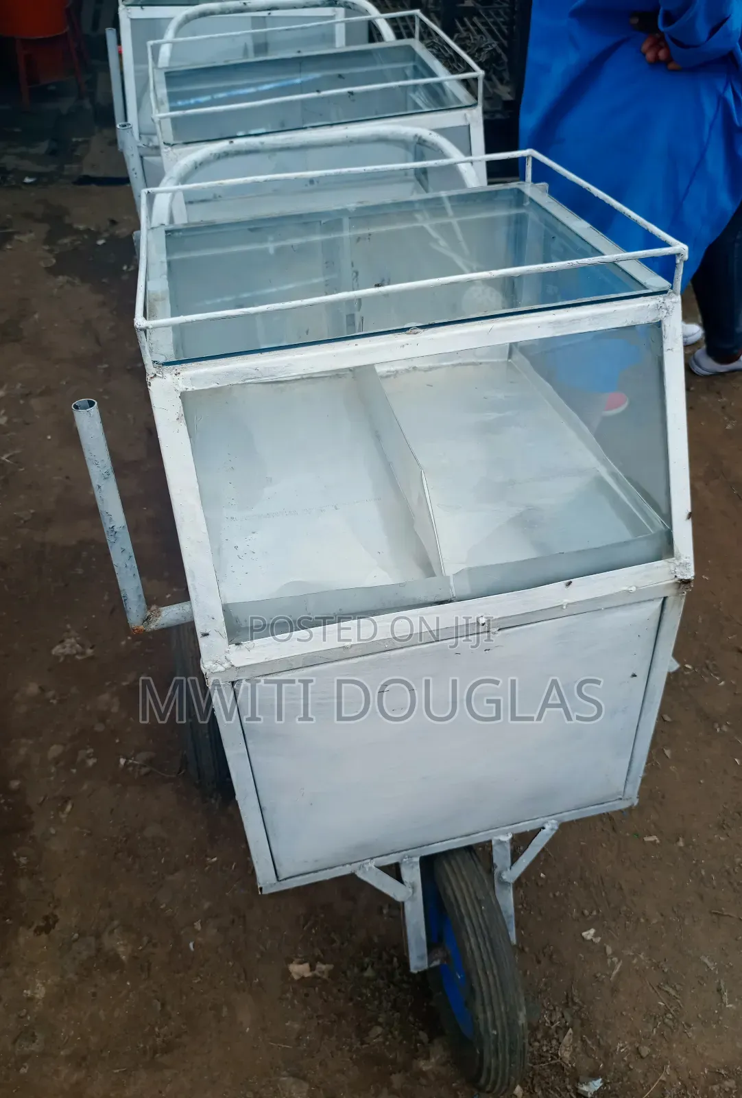 2patations Eggs Trolley