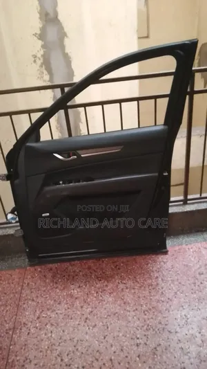 Cx5 2018 Front Door