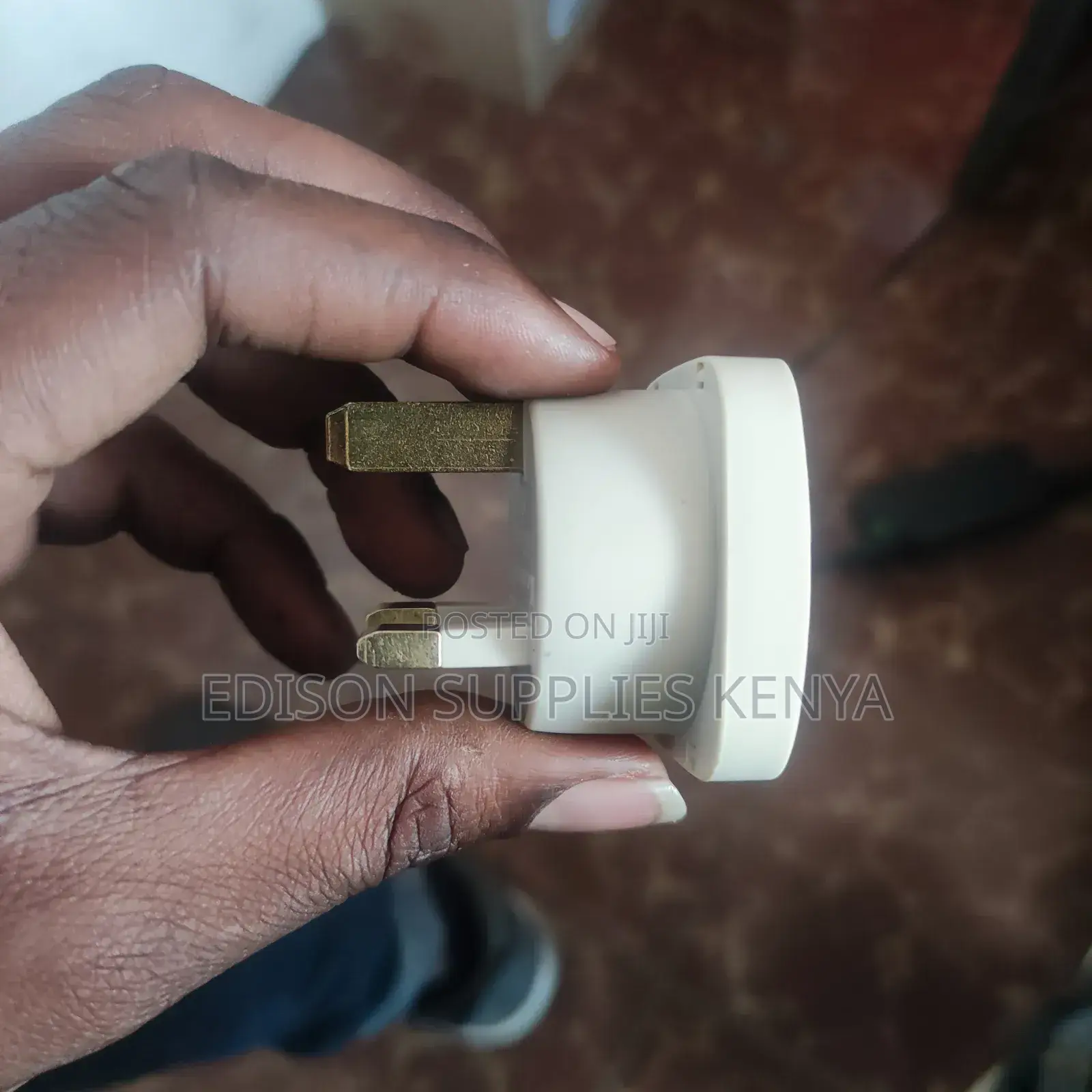 Travel Adaptor With Indicator 13amps Universal Plug Adapter