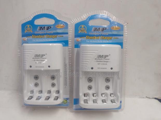 MP Standard Charger C802B - thumbnail 2