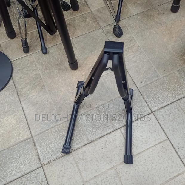 Guitar Stand