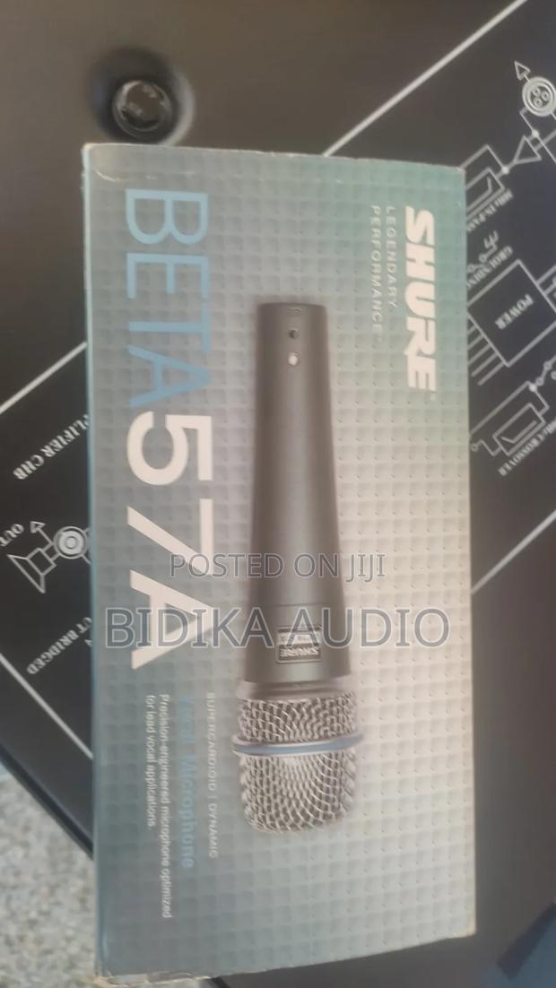 Beta 57A Shure Corded Microphone - main view