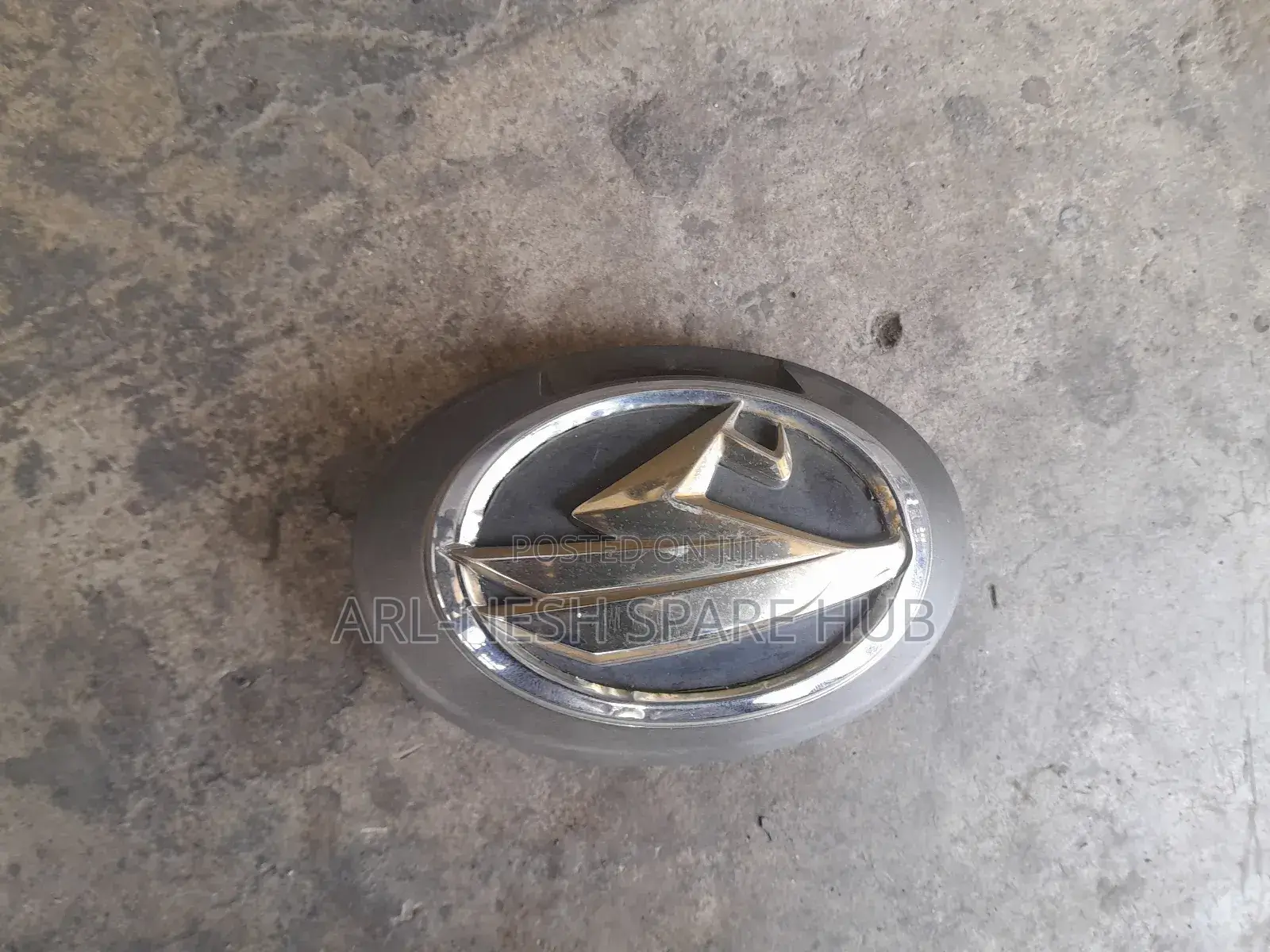 Toyota Harrier 240 Logo With Camera