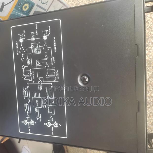 Ca12 Amplifier Crest Audio - thumbnail 2
