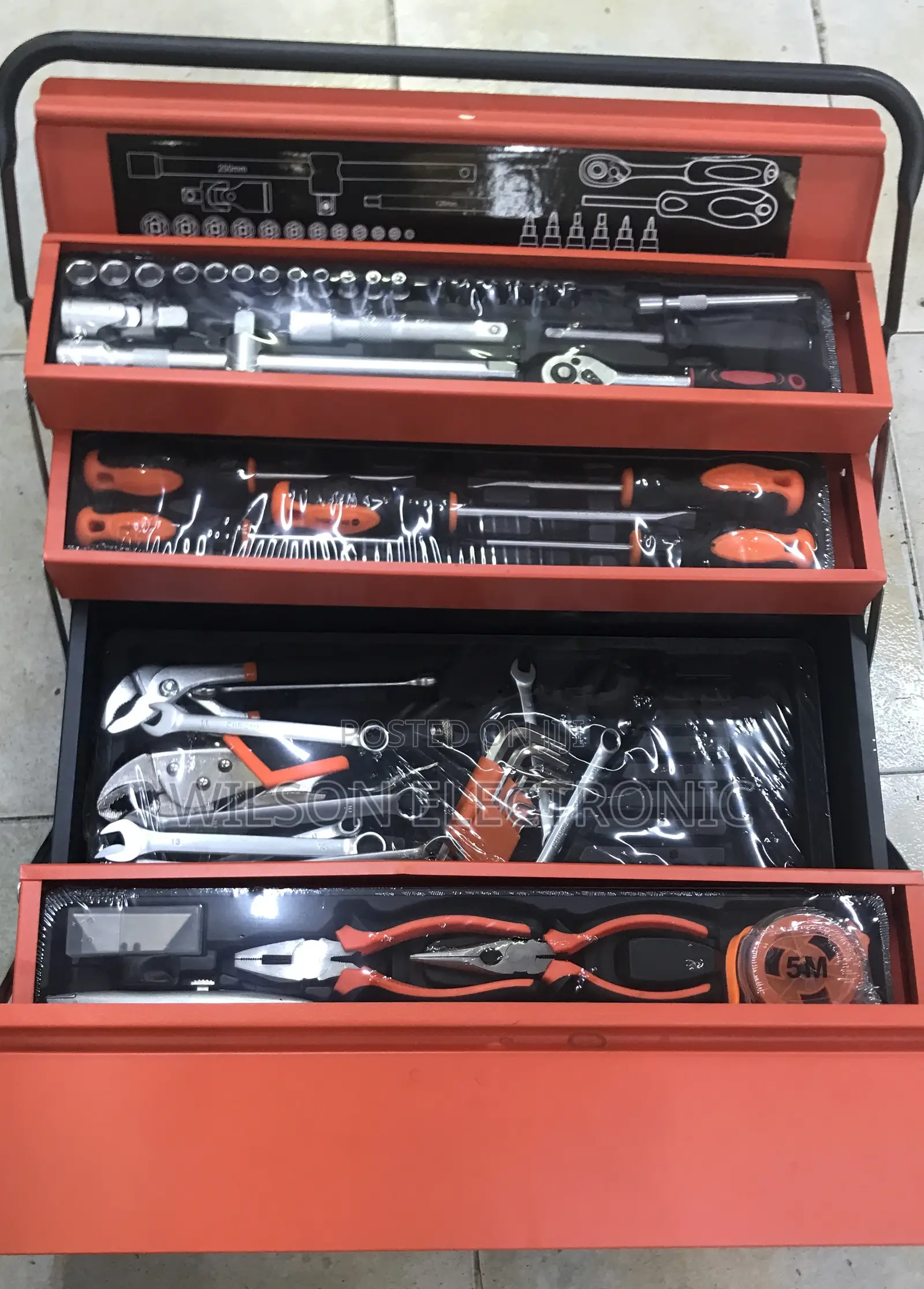85pc Box Toolset. 1/4” 1/2”