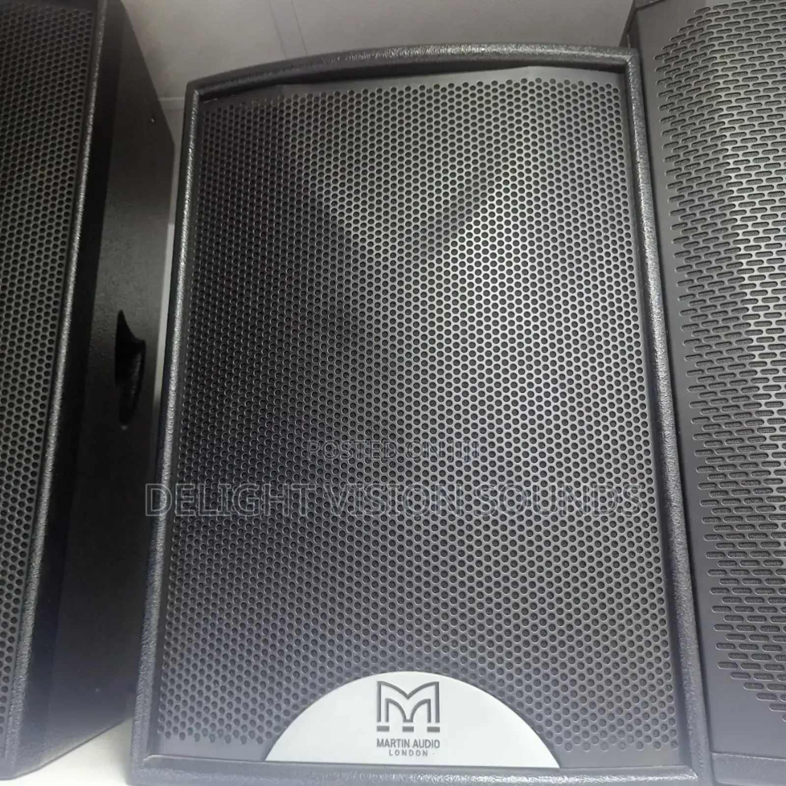 Martin Audio F12 Speaker
