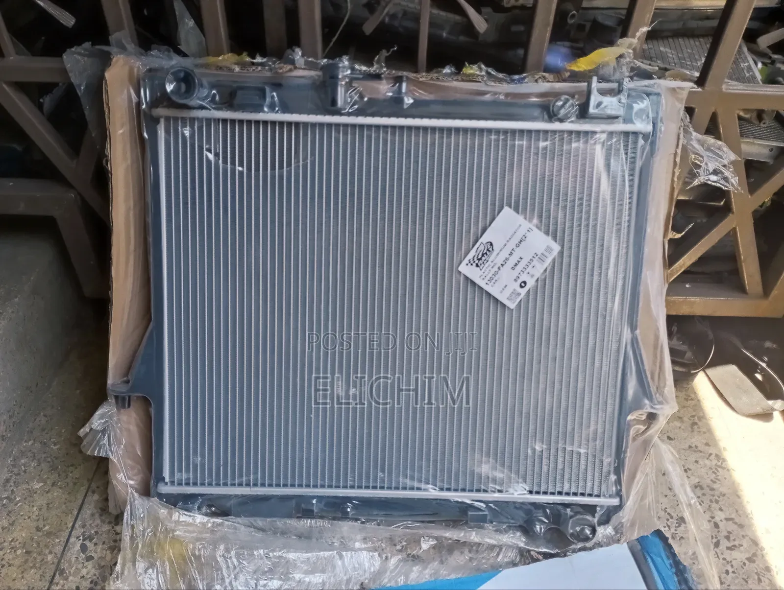 Dmax Old Model 1 Stand
