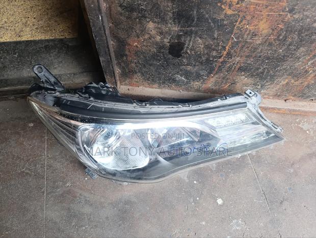 Rav 4 2015 Headlight Non Zenon