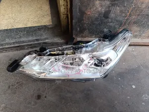 Axio Headlight Non Zenon 2015