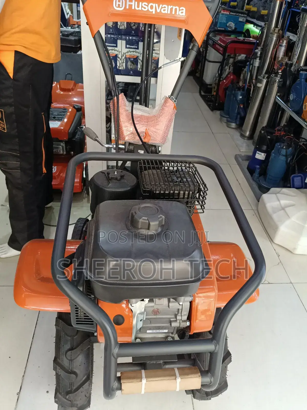 Automatic Walking Tractor