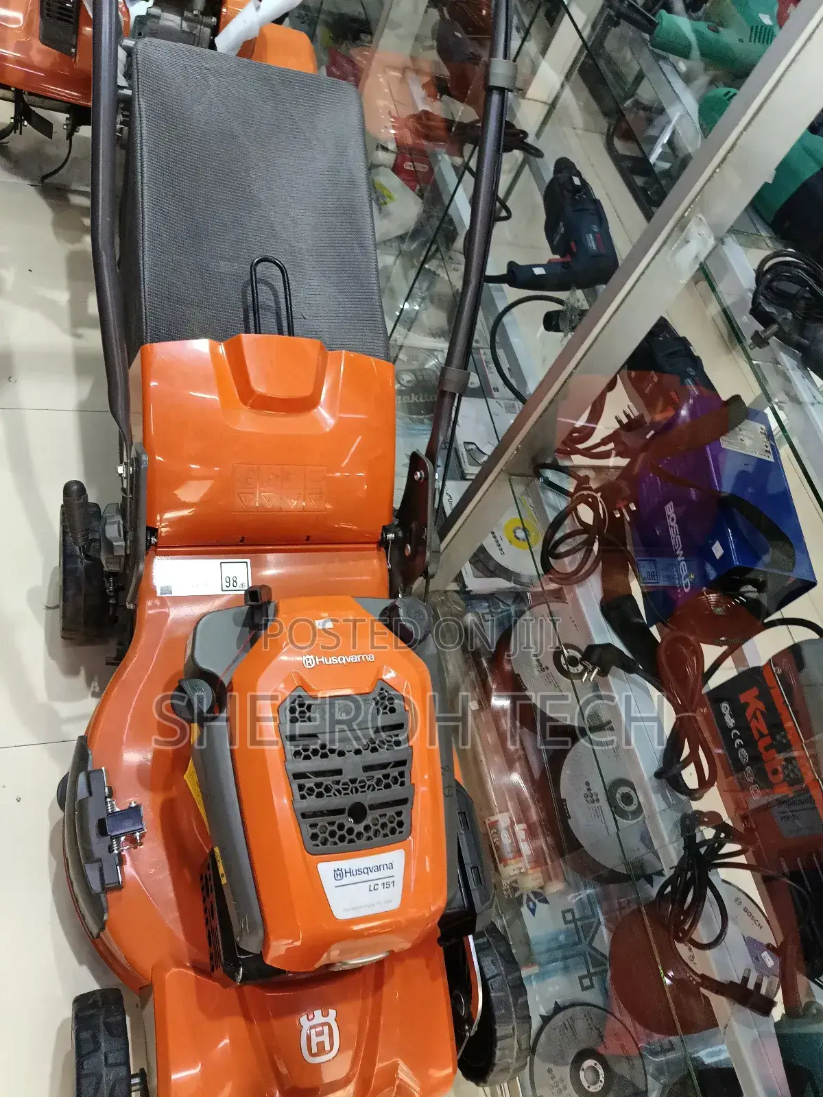 Petrol Lown Mower