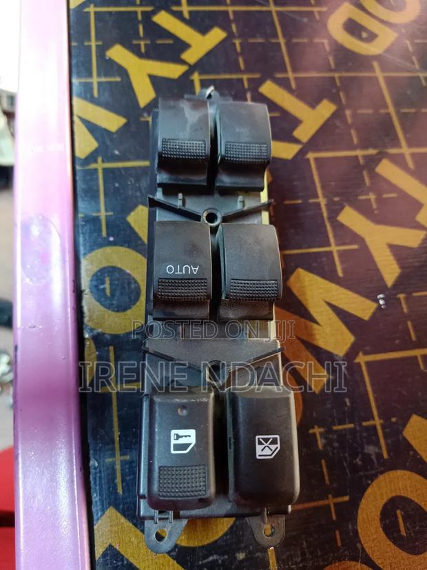 Dmax Main Switch