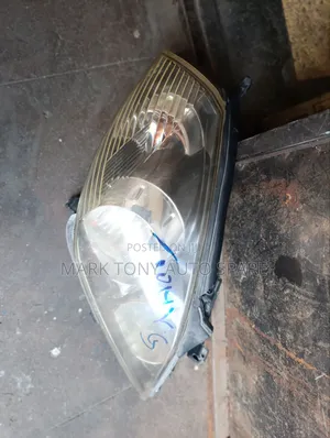 Y11 Headlight Non Zenon