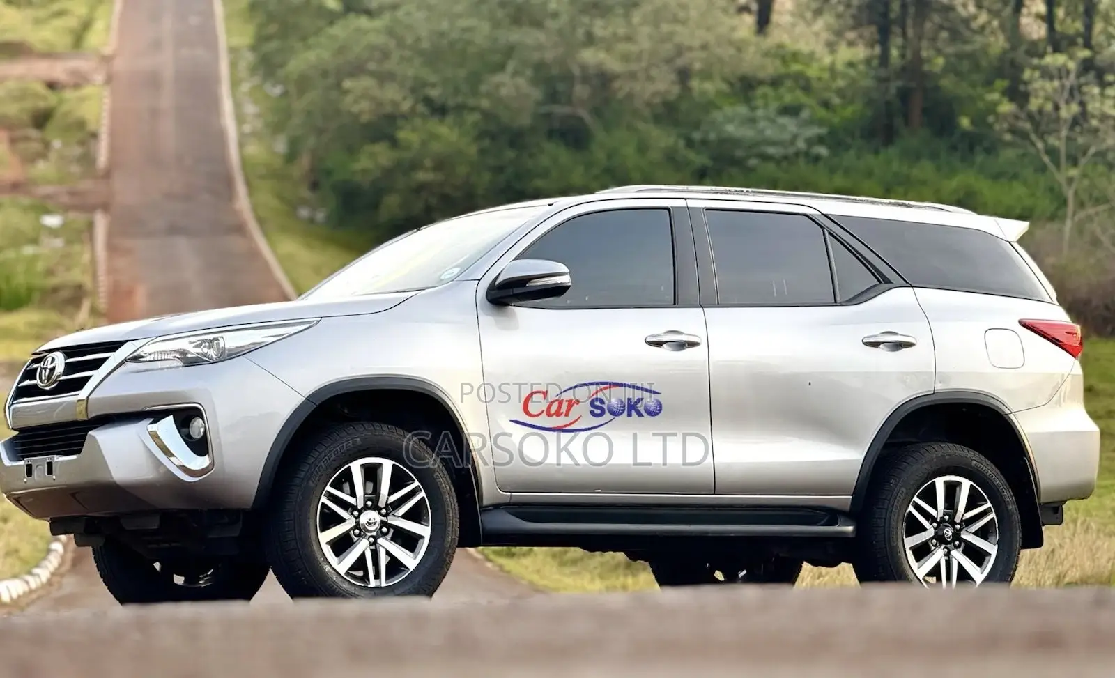 Toyota Fortuner 2.8 D AWD 2017 Silver