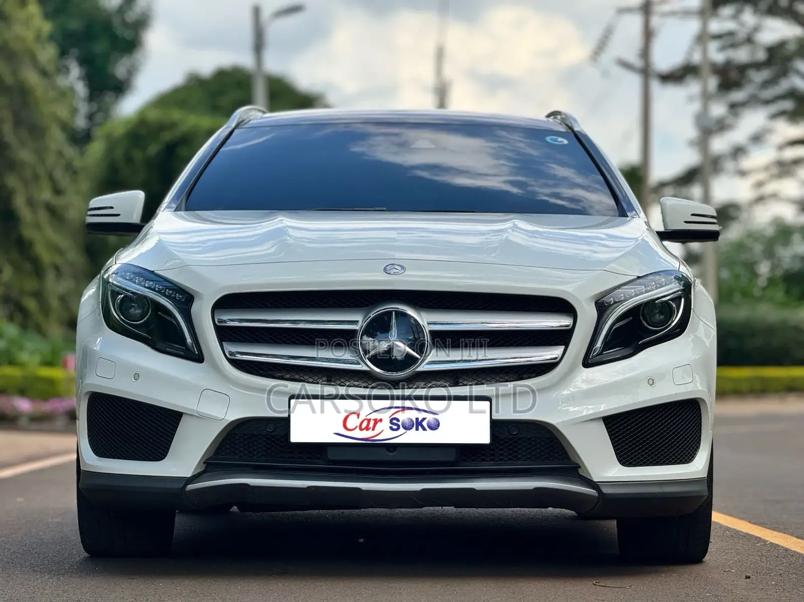 Mercedes-Benz GLA 250 2016 White