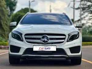 Mercedes-Benz GLA 250 2016 White
