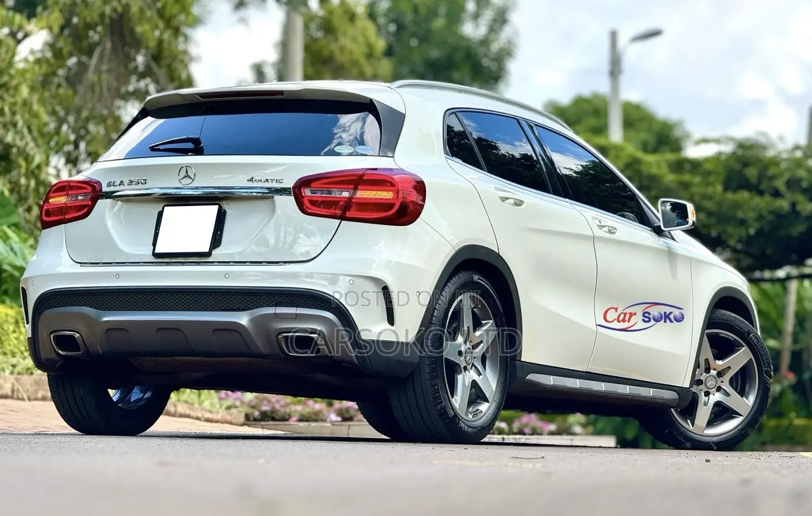 Mercedes-Benz GLA 250 2016 White