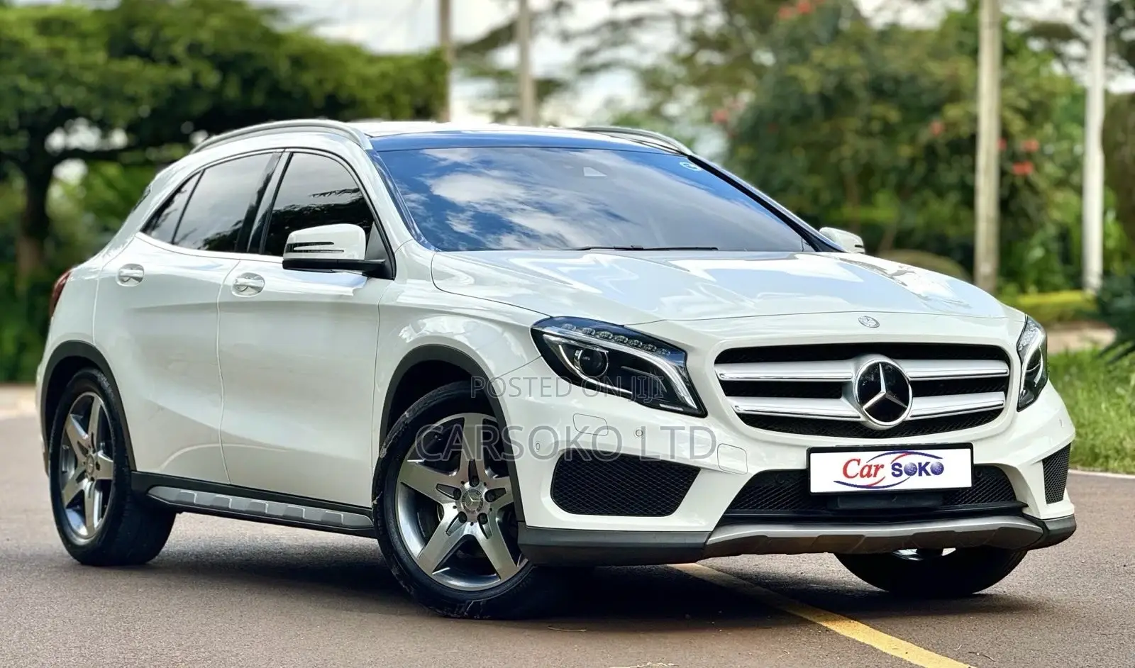 Mercedes-Benz GLA 250 2016 White